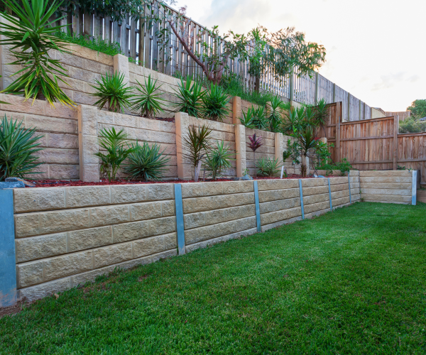 Retaining Wall-professional landscaping utah-outdoor services